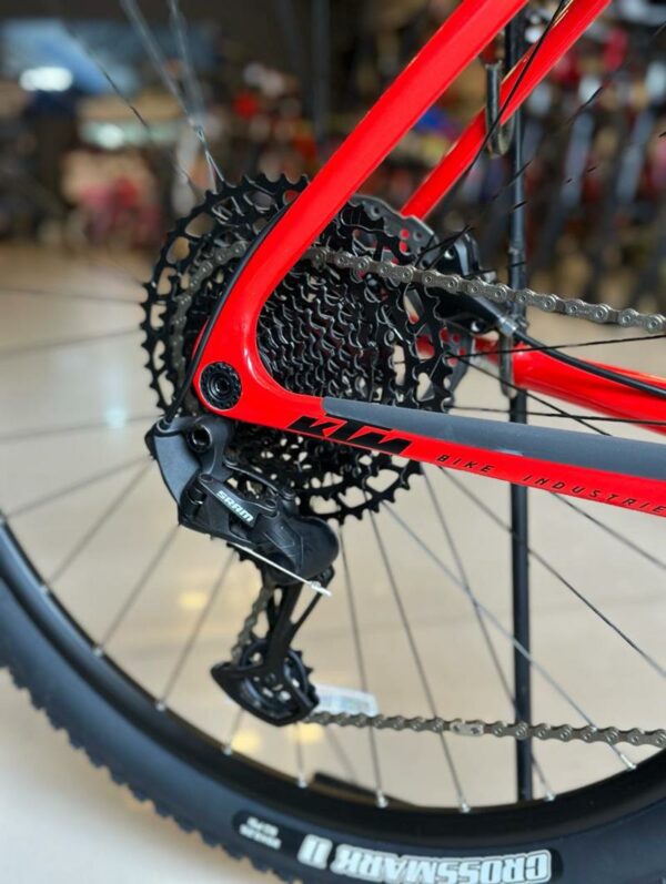 BICICLETA KTM MTB R29 MYROON CARBONO AE SE3 TALLE L