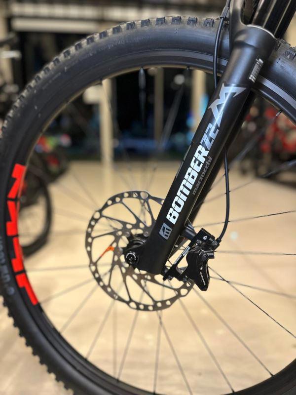 BICICLETA FANTIC XTF YAMAHA ALUM 630WH, BOMBER Z2, FOX 2023, CUES, FRENOS SHIMANO, TALLE M .